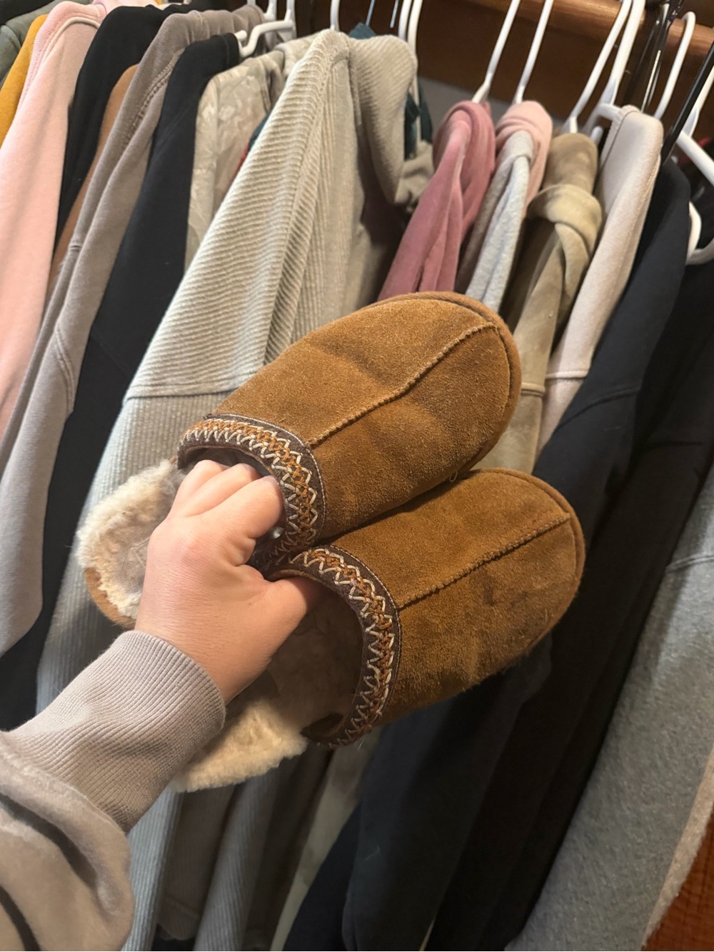 UGG Chestnut Suede Slip-On Shearling Clog - Picture 6 of 6
